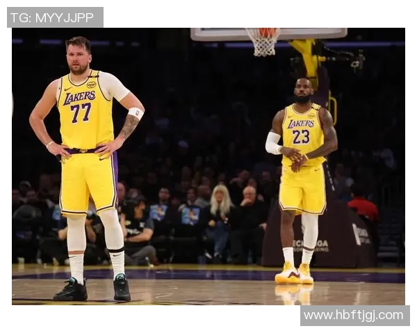 湖人对阵黄蜂精彩回放全场比赛亮点与精彩瞬间解析